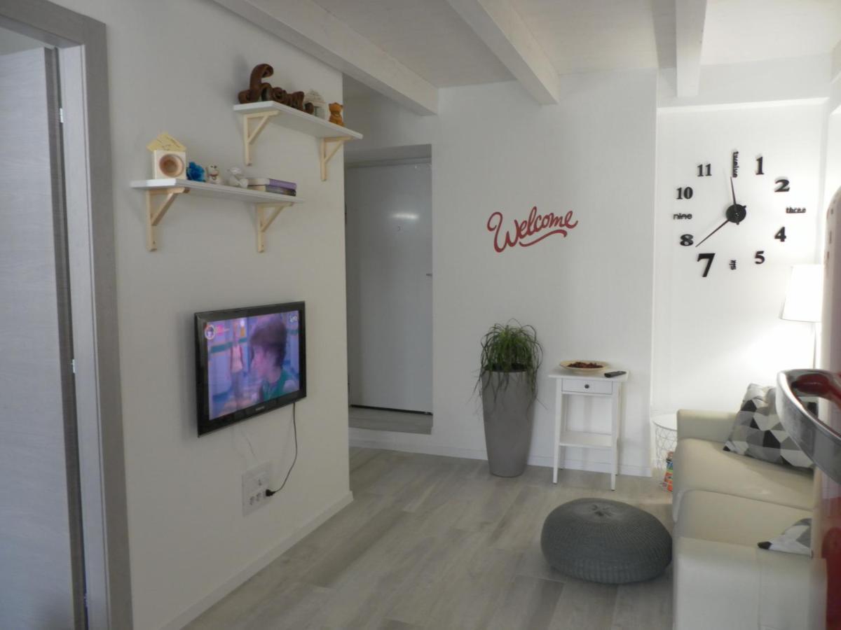 La Casa Di Virginia Apartment Arco Bagian luar foto